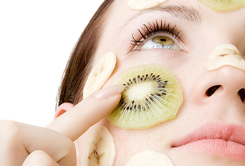 Skin care tips to look younger